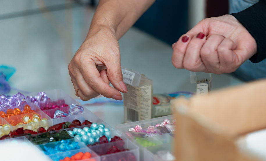 No mês das mulheres, MON promove oficina de fotografia inspirada nas obras da artista Julia Kater
