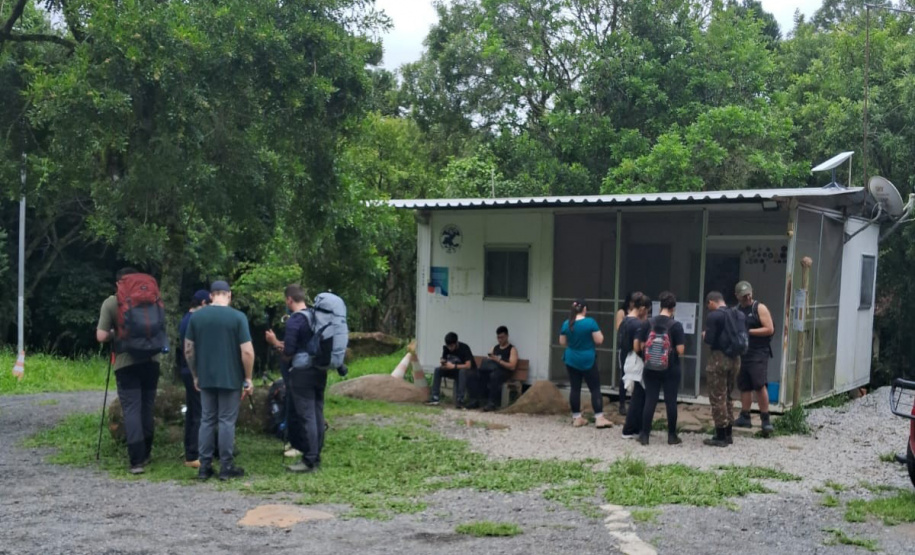 IAT - Educação Ambiental no Pico Paraná