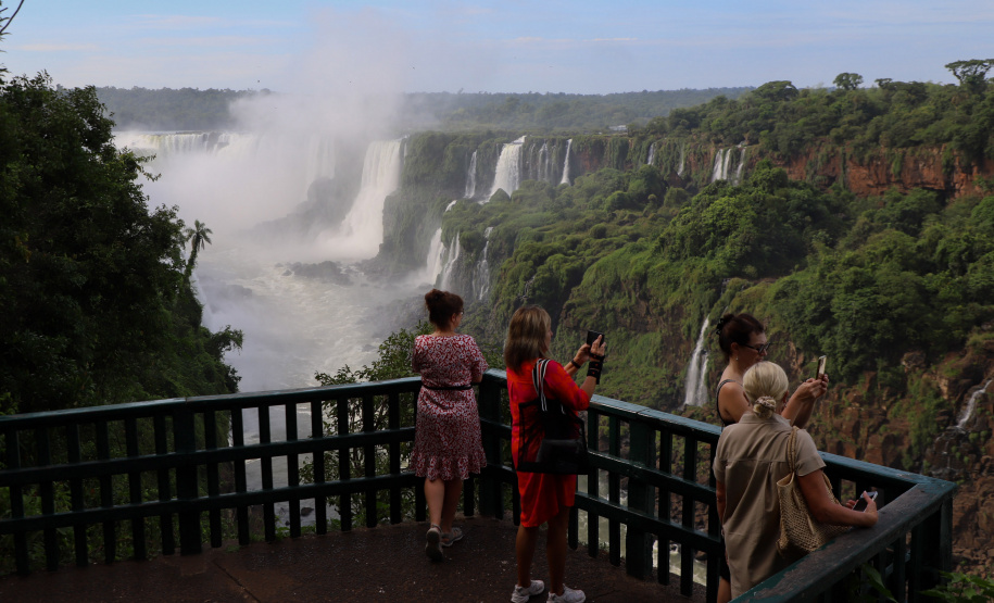 Paraná fortalece turismo com quase R$ 300 milhões financiados via Fungetur em operações do BRDE