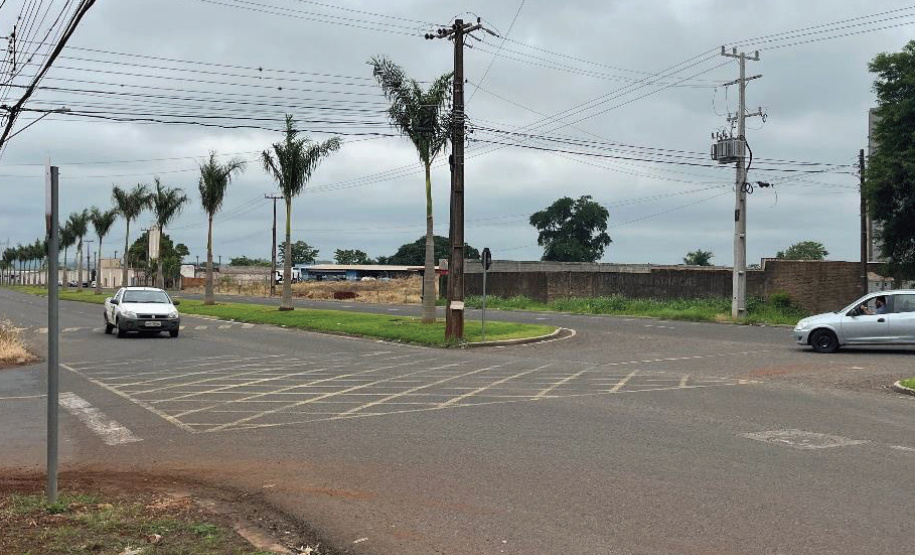 Cruzamento entre a BR-369 e a Rua da Esperança em Cambé