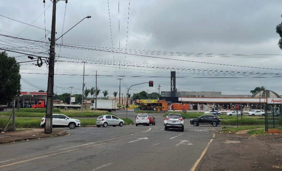 Cruzamento entre a BR-369 e a Rua da Esperança em Cambé