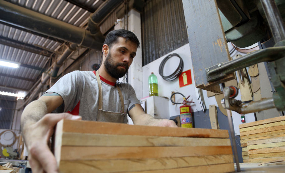 Paraná inicia 2026 com alta de 70% na colocação de trabalhadores pela Rede Sine