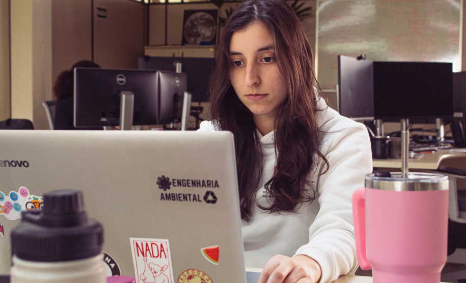 MONITORAMENTO AMBIENTAL: PESQUISADORAS DO SIMEPAR DESENVOLVEM PROJETOS PARA PROTEGER A SOCIEDADE