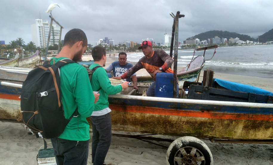 Atividades ambientais na Ponte de Guaratuba