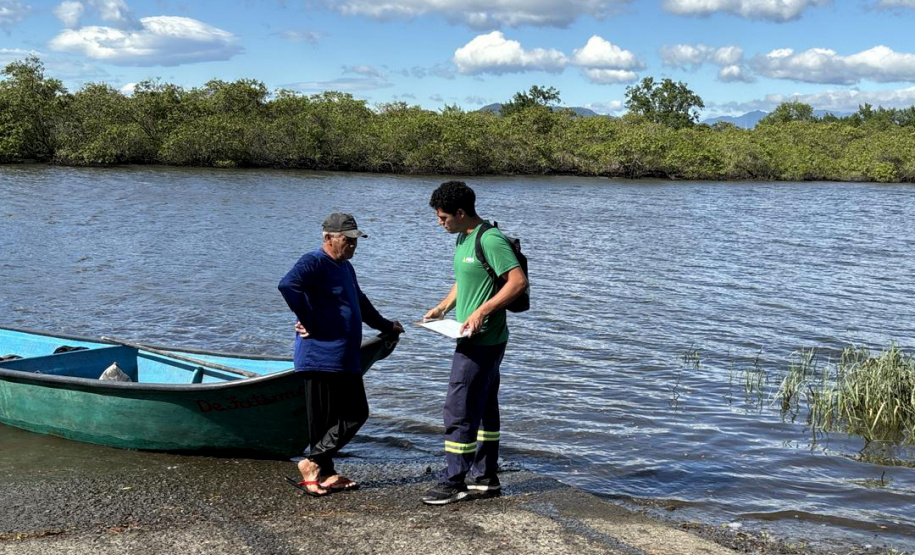 Atividades ambientais na Ponte de Guaratuba