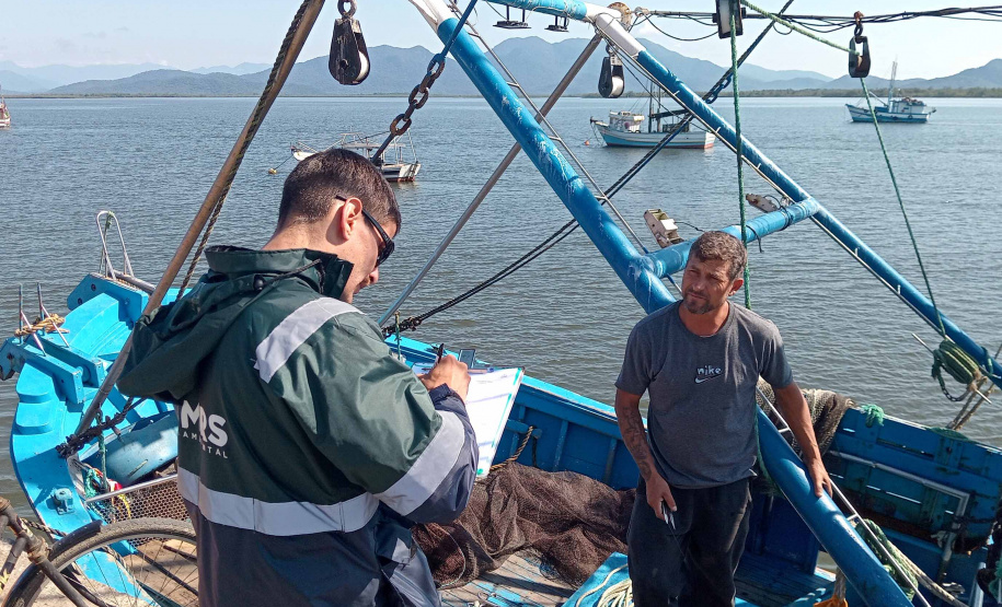 Atividades ambientais na Ponte de Guaratuba