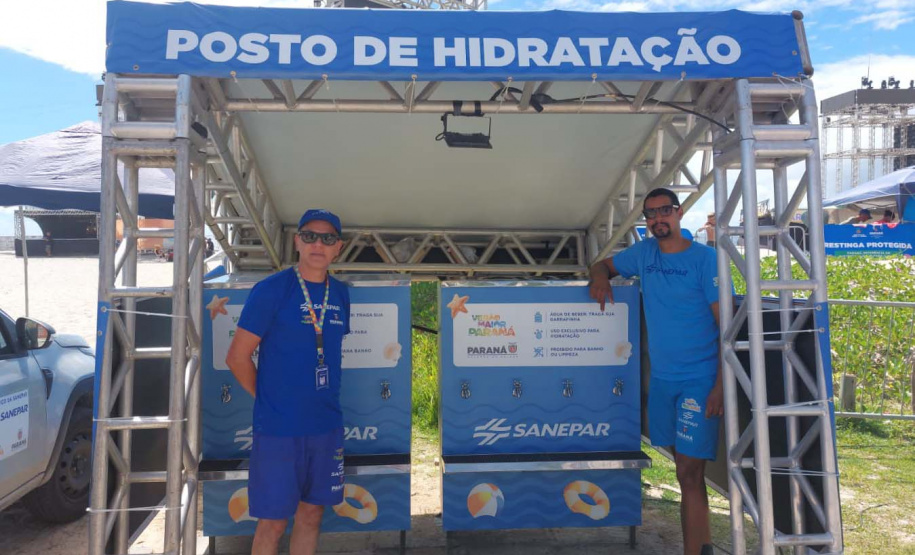 Sanepar já distribuiu 175 mil copos de água durante shows no Litoral