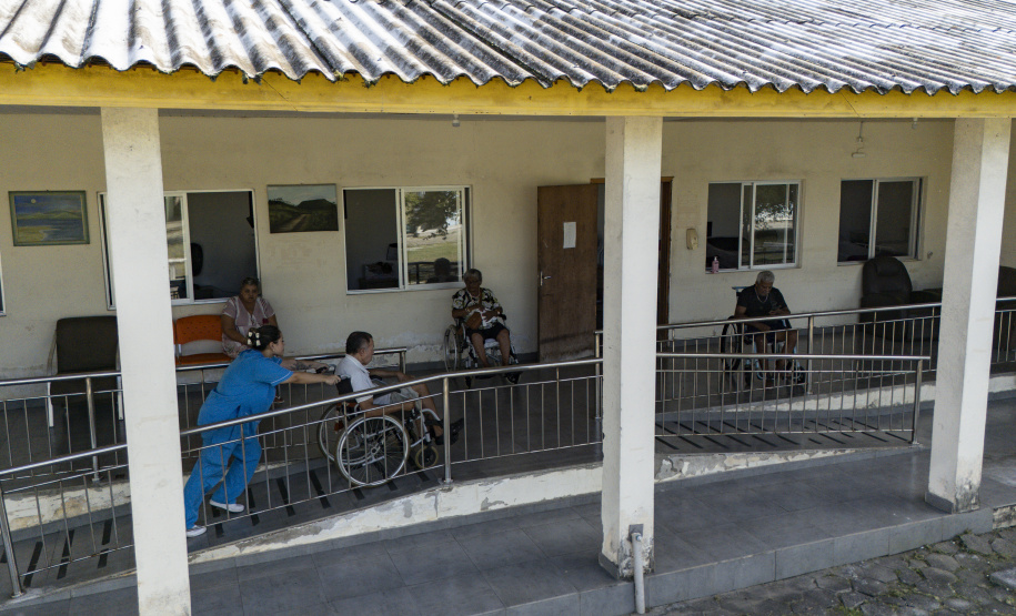 Corrida do Porto finaliza reformas de mais um asilo em Paranaguá