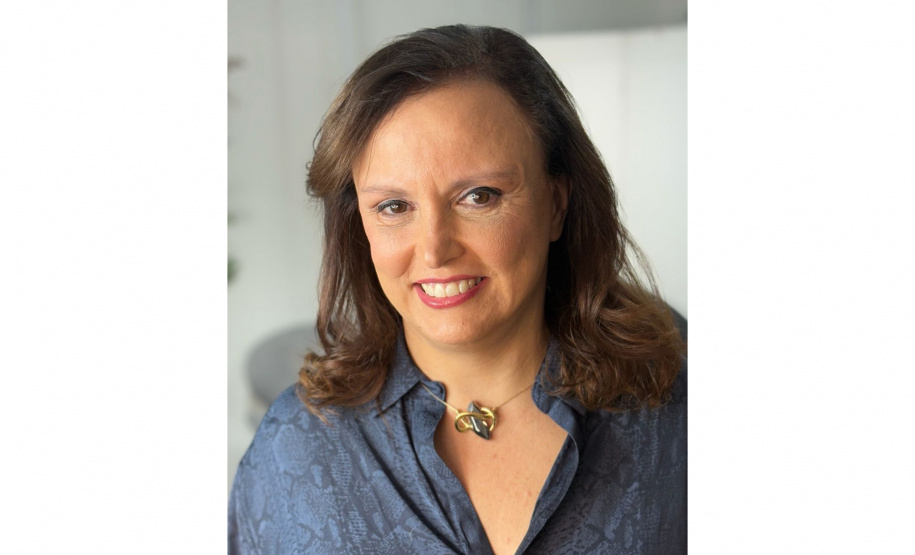 Museu Casa Alfredo Andersen inaugura exposição da artista Marinice Costa, com foco em arte abstrata geométrica