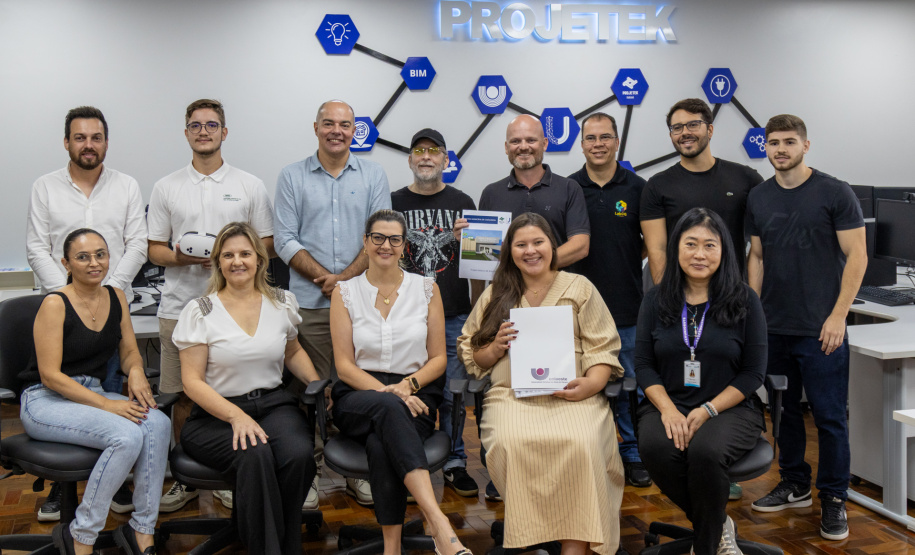 Projetek Unioeste entrega projeto arquitetônico de escola municipal para Cafelândia