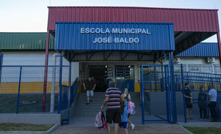 Com aporte de R$ 10 milhões do Estado, escola de Cascavel é inaugurada após reconstrução