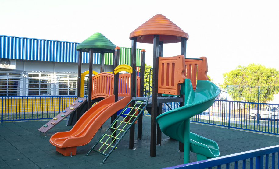 Com aporte de R$ 10 milhões do Estado, escola de Cascavel é inaugurada após reconstrução