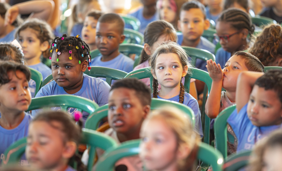 Com aporte de R$ 10 milhões do Estado, escola de Cascavel é inaugurada após reconstrução
