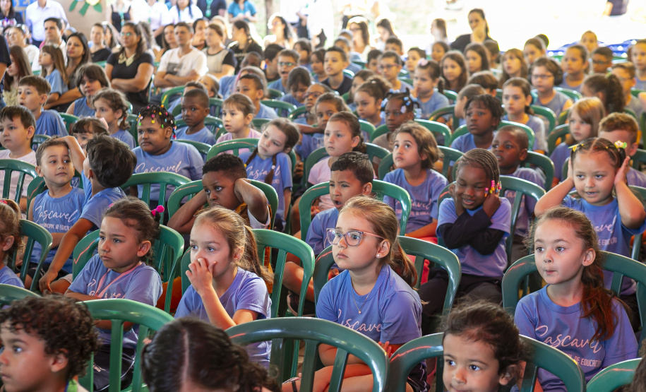 Com aporte de R$ 10 milhões do Estado, escola de Cascavel é inaugurada após reconstrução