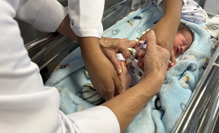 Maternidades do Paraná iniciam aplicação de novo medicamento para prevenir vírus sincicial em bebês