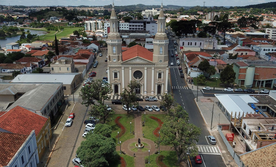 SEFA - Carnaval premiado: Nota Paraná distribui prêmios de R$ 1 mil por todo o Estado