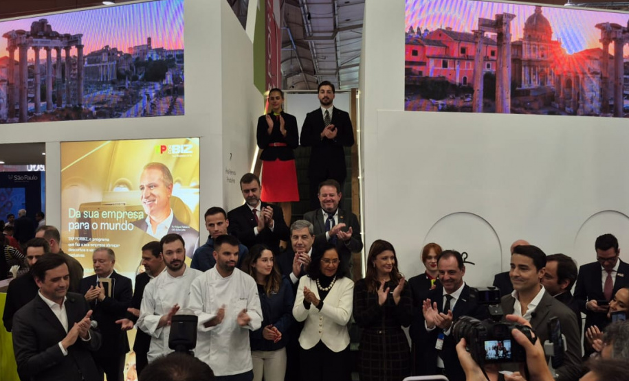 Público europeu conhece nova rota aérea ligando Portugal diretamente ao Paraná