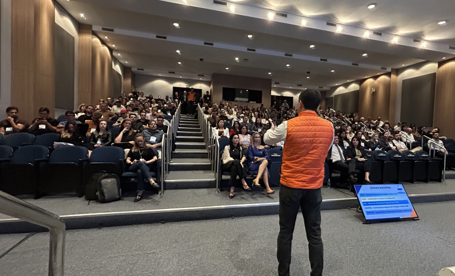 DEFESA CIVIL - TCE-PR e Defesa Civil promovem agenda estadual para fortalecer municípios para enfrentar desastres naturais