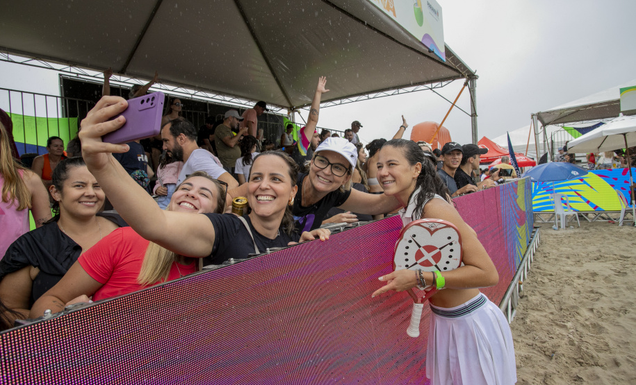 Portos do Paraná - Beach tennis movimenta o litoral no Verão Maior 2026, com apoio da Portos do Paraná