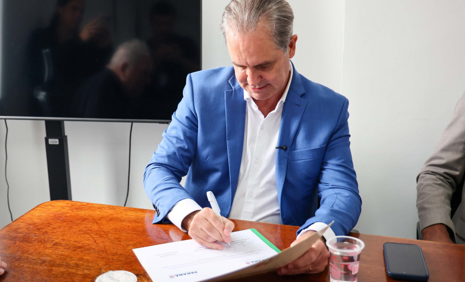 Governo do Estado recebe R$ 29,7 milhões de reais do Banco Mundial para gestão ambiental e sistemas de alerta de risco dentro do Projeto Paraná Eficiente