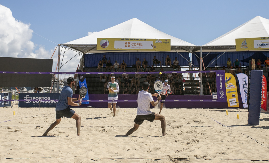 Arena Portos do Paraná em Caiobá recebe um dos maiores torneios de beach tennis do mundo