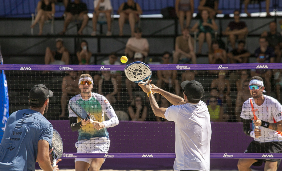 Arena Portos do Paraná em Caiobá recebe um dos maiores torneios de beach tennis do mundo