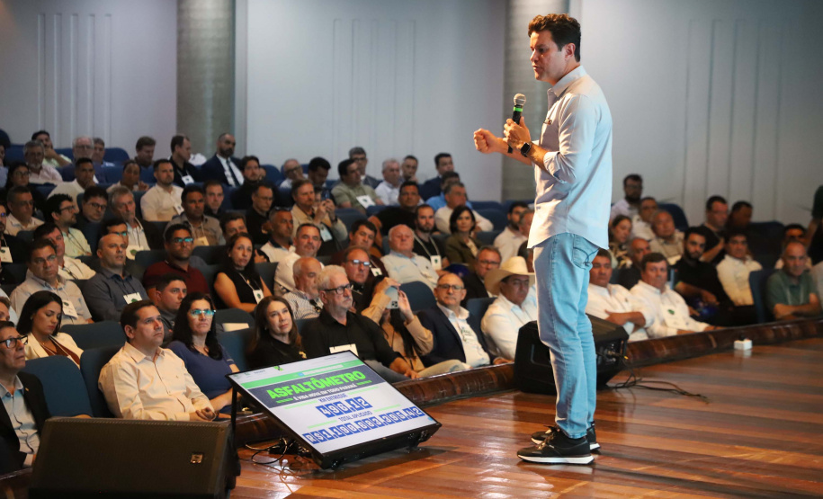 Paraná capacita mais de 800 pessoas para ampliar transparência em obras de pavimentação