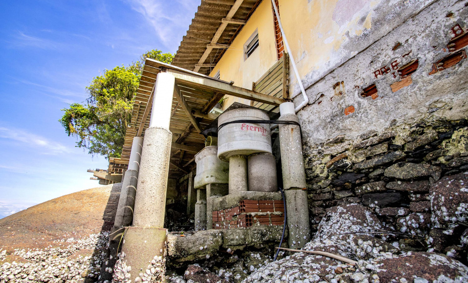 Portos do Paraná amplia projeto pioneiro de saneamento ecológico para mais ilhas do litoral