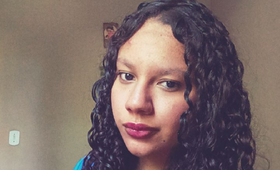 Da Estrada de Terra ao Campus: estudante ribeirinha garante acesso à universidade pelo Aprova Paraná