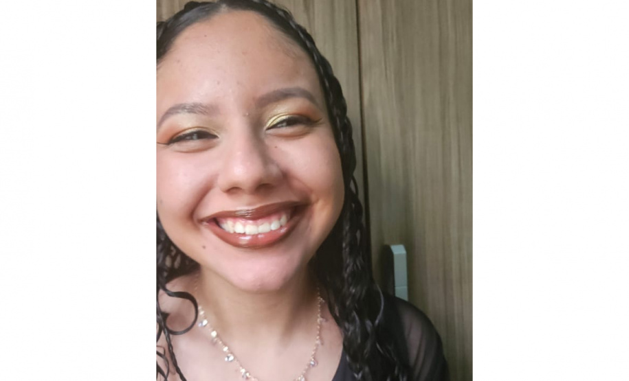 Da Estrada de Terra ao Campus: estudante ribeirinha garante acesso à universidade pelo Aprova Paraná