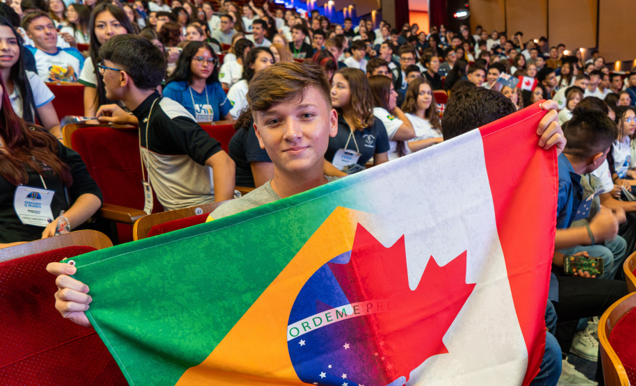 Ganhando o Mundo: abertas as inscrições para edição 2027 do programa