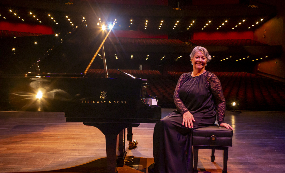 Novo piano marca aporte histórico no Teatro Guaíra e inaugura temporada da OSP