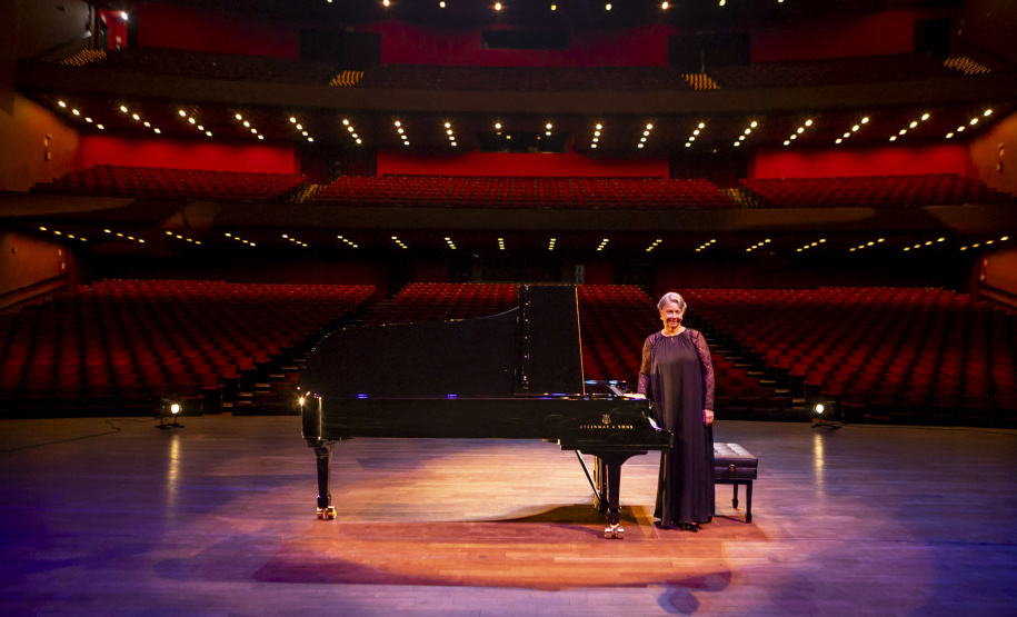 Novo piano marca aporte histórico no Teatro Guaíra e inaugura temporada da OSP