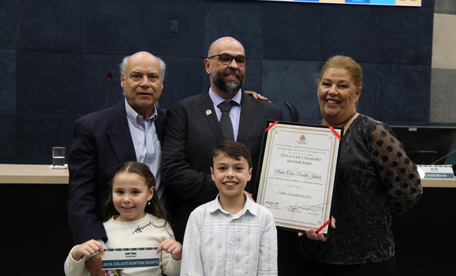 Pesquisador da UEL vence prêmio por método inovador de cirurgia para cardiopatia rara