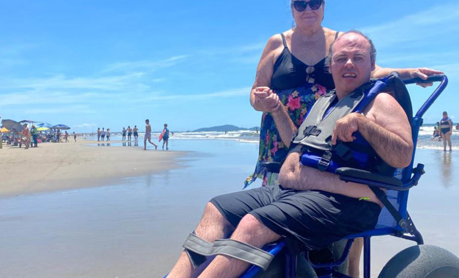 rograma que possibilita acesso ao mar reúne histórias de superação