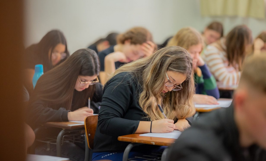 Unespar realiza no domingo o Vestibular Especial para cursos incorporados do Uniuv