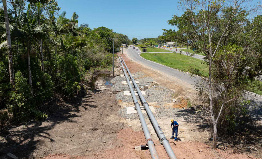 Às vésperas do Carnaval, a Sanepar fez uma grande operação para trocar a tubulação de duas adutoras, garantindo a segurança hídrica do folião em Guaratuba.