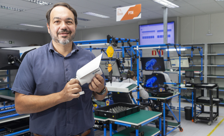 URITIBA; 27/01/26; Empresa Pumatronix incubada do TECPAR, na foto Sylvio Calixto, um dos fundadores da Pumatronix; Foto: Hedeson Alves/TECPAR