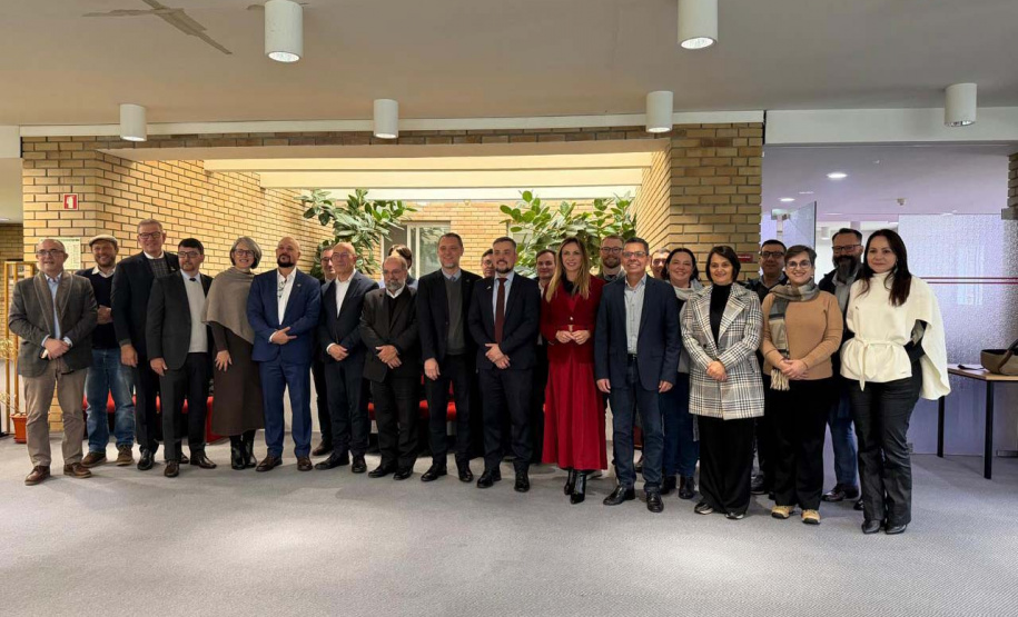 Universidades Estaduais do Paraná firmam acordos de dupla diplomação  em Portugal