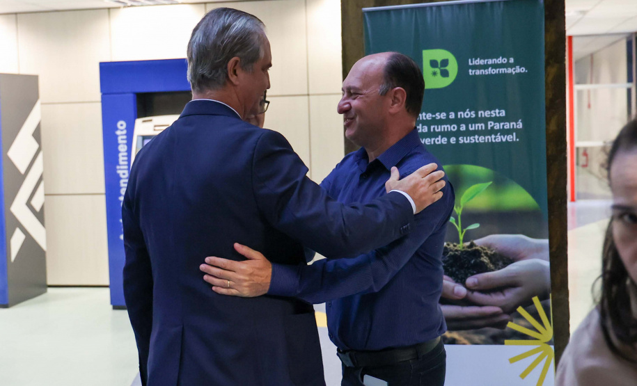 Governo vai asfaltar ligação de 30 km da PR-364 entre Laranjal e Altamira do Paraná