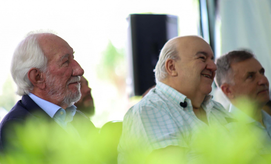 Governo entrega equipamentos e carros para reforçar cuidados com Unidades de Conservação