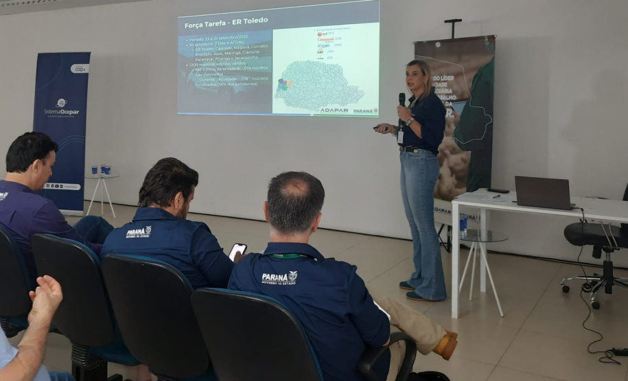 Em reuniões no Show Rural, Adapar aborda temas para o fortalecimento da pecuária paranaense