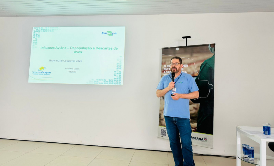 Em reuniões no Show Rural, Adapar aborda temas para o fortalecimento da pecuária paranaense