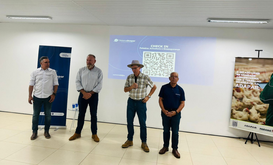 Em reuniões no Show Rural, Adapar aborda temas para o fortalecimento da pecuária paranaense