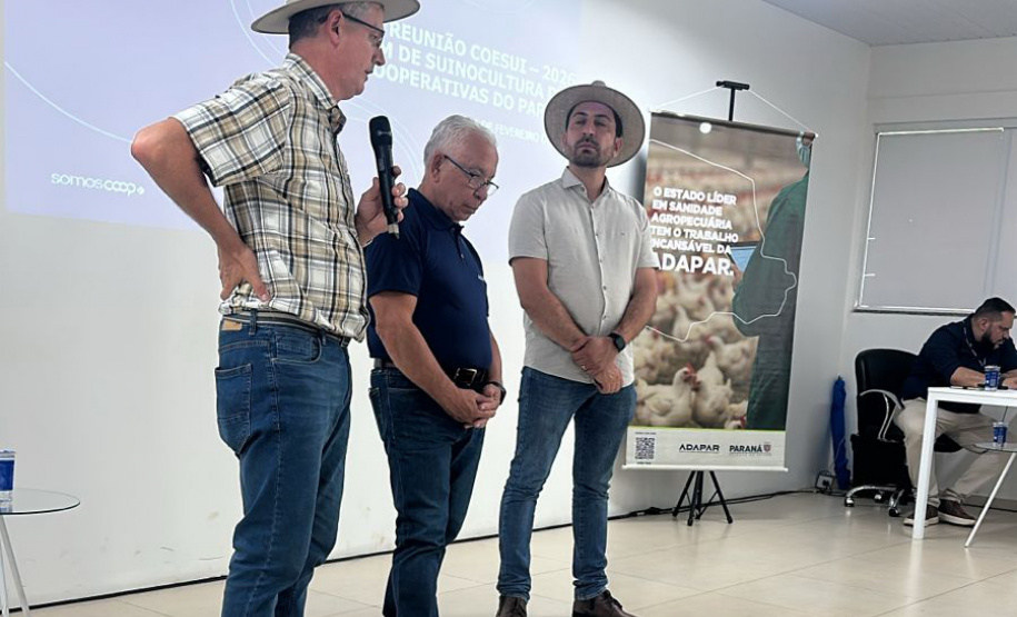 Em reuniões no Show Rural, Adapar aborda temas para o fortalecimento da pecuária paranaense