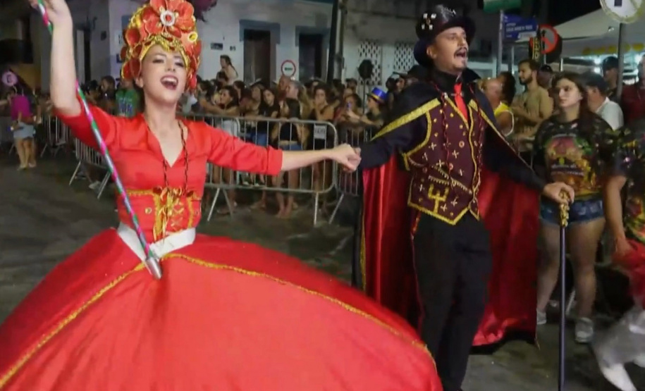 Carnaval e futebol colocam a TV Paraná Turismo entre as mais assistidas do Estado