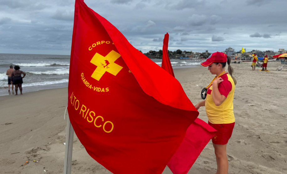 Atuação integrada das forças de segurança no Carnaval reduz roubos em 44% e furtos em 32% no Litoral do Paraná