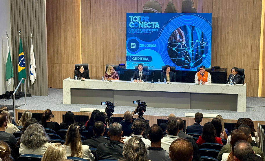 DEFESA CIVIL - TCE-PR e Defesa Civil promovem agenda estadual para fortalecer municípios para enfrentar desastres naturais