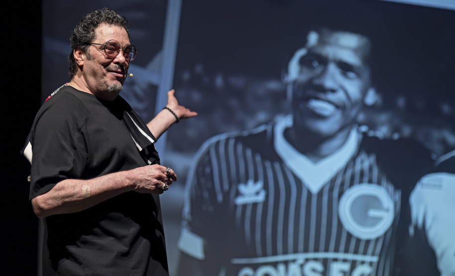 "Na Marca do Penâlti": Walter Casagrande Jr. estreia monólogo autobiográfico