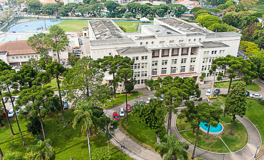 Colégio Estadual do Paraná celebra 180 anos de tradição e impacto na educação do Estado